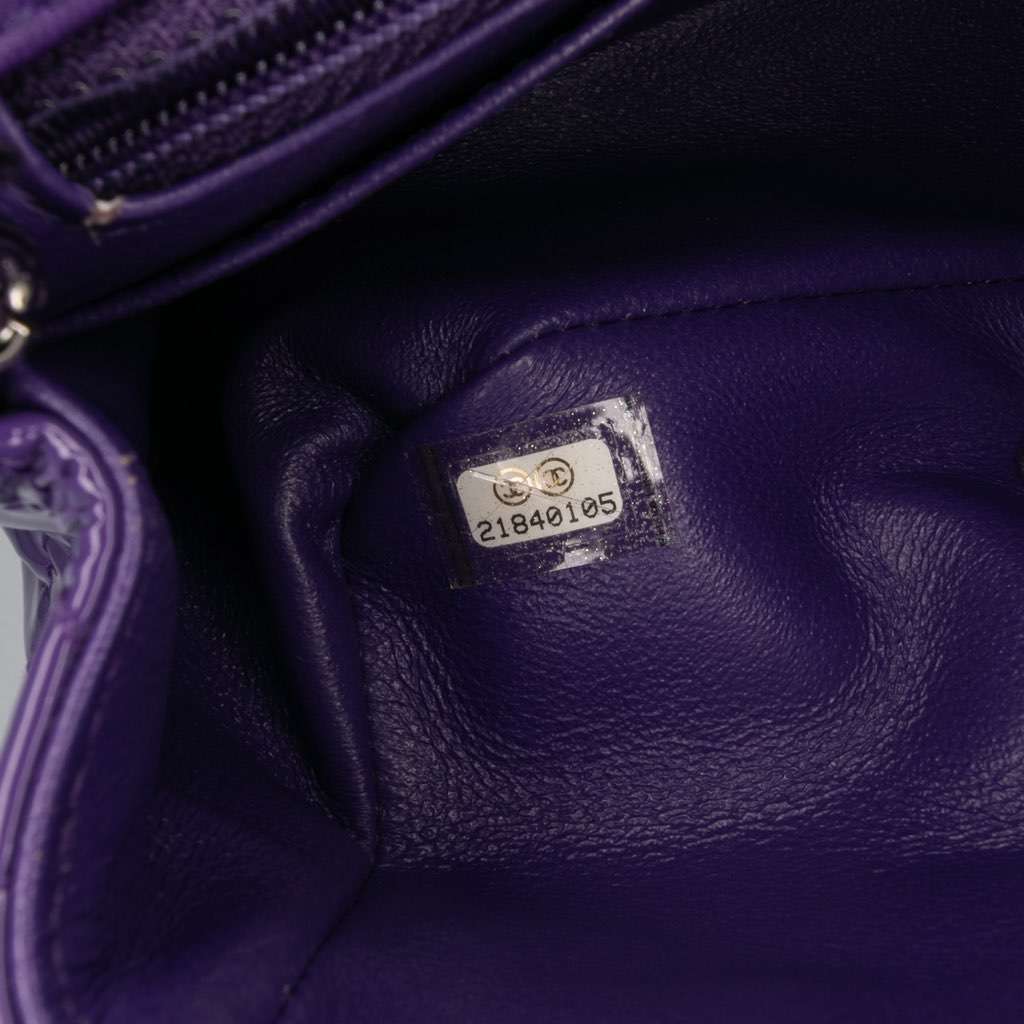 Chanel Mini Square Classic Patent Single Flap - Detail 1