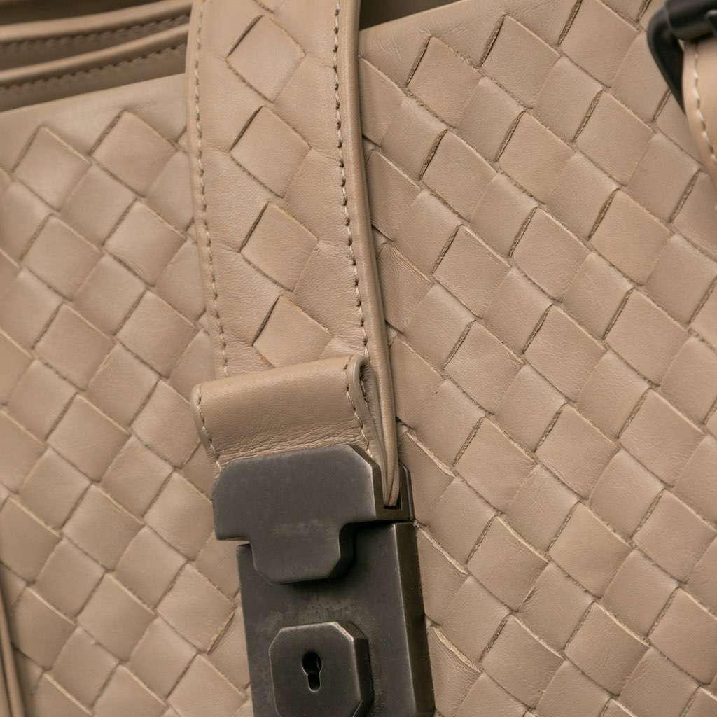Bottega Veneta Medium Nappa Intrecciato Roma Tote - Image 11