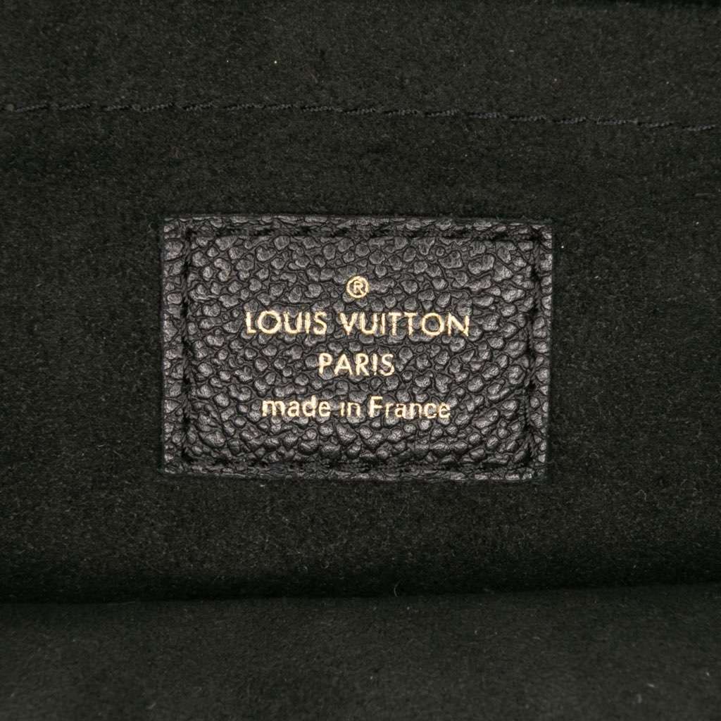 Louis Vuitton Monogram Daily Pouch - Side view