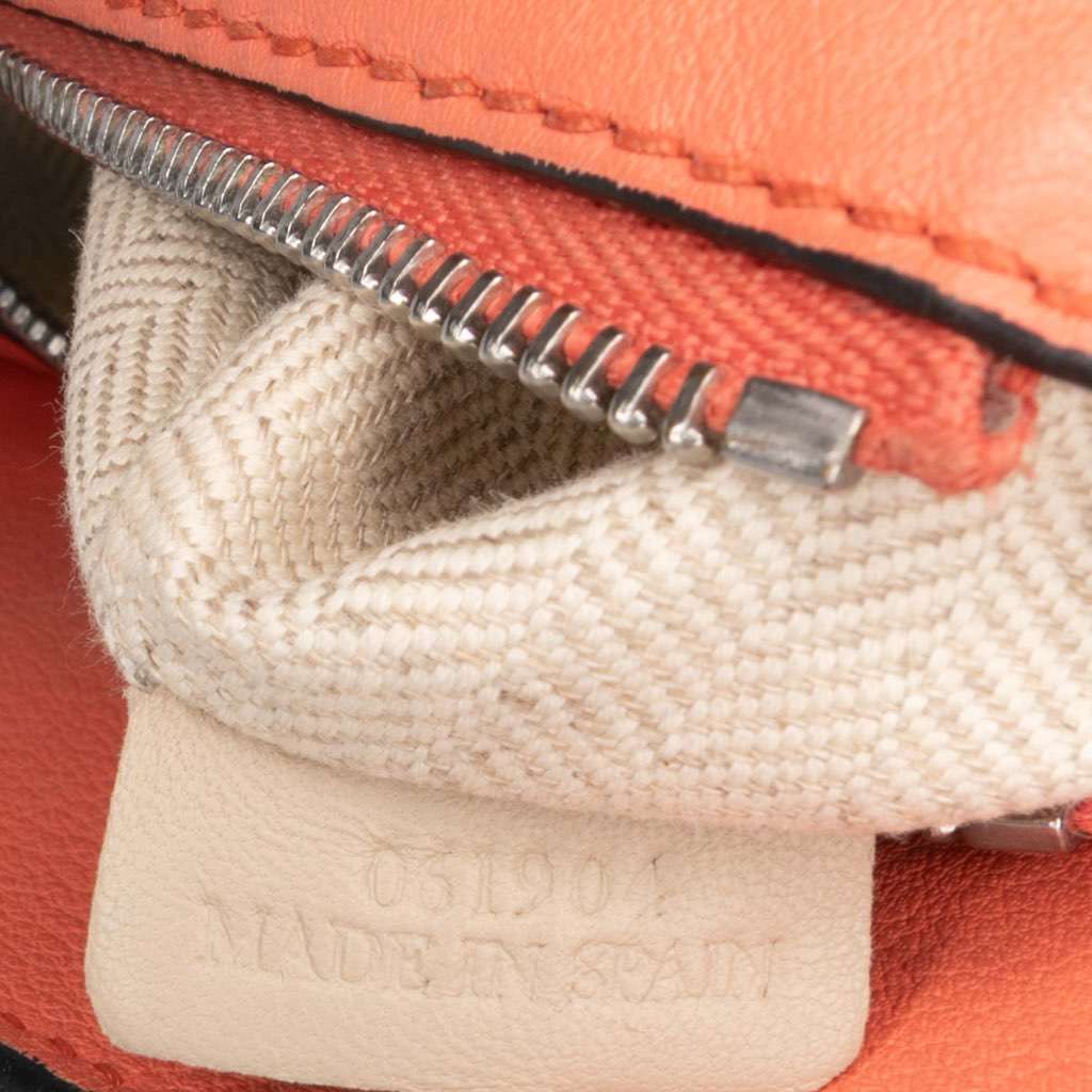 Loewe Mini Calfskin Puzzle Satchel - Detail 1