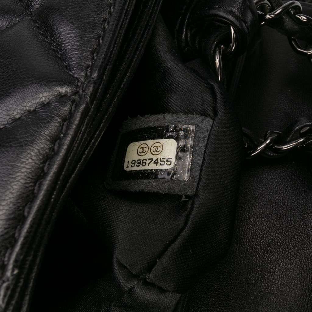 Chanel Small Quilted Lambskin Coco Loop Flap - Detail 1