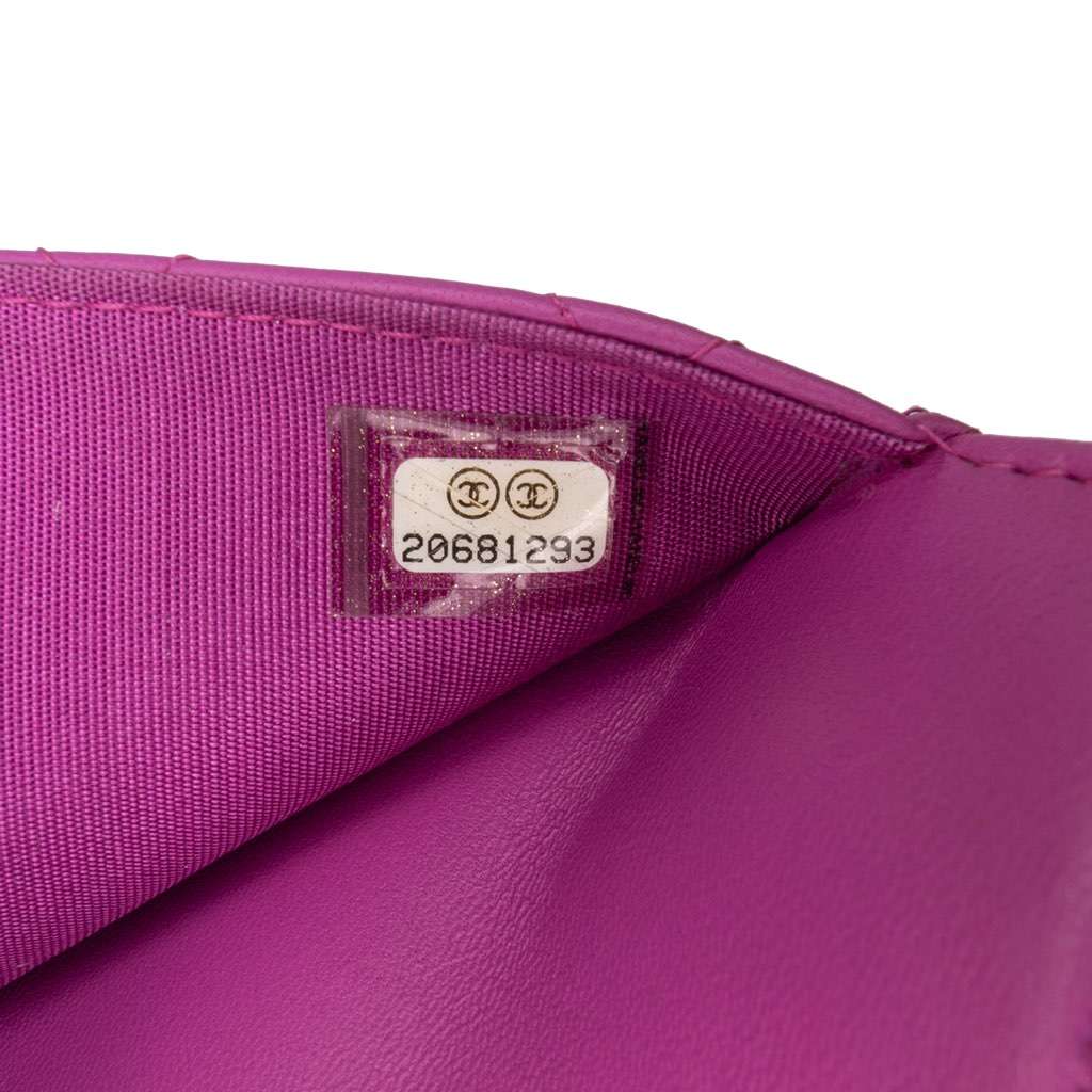 Chanel Lambskin Boy Wallet on Chain - Detail 1