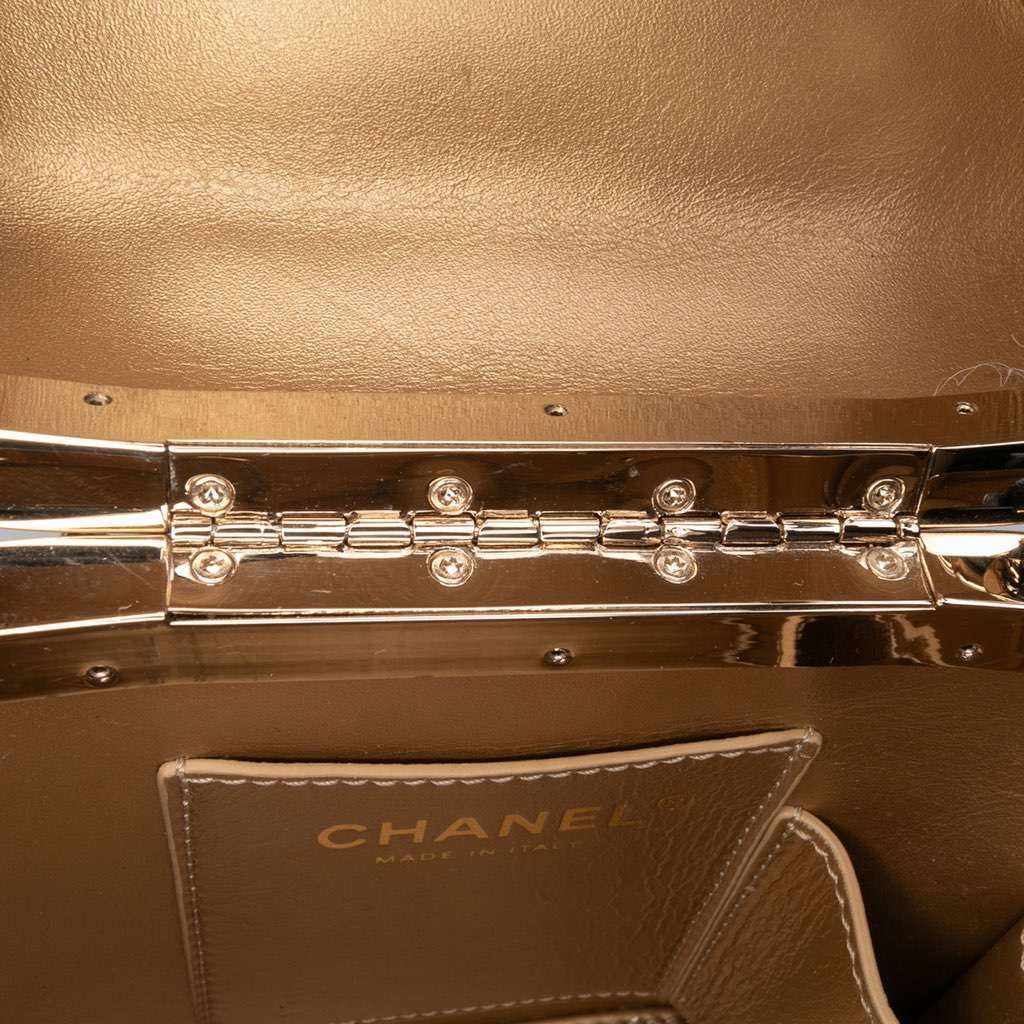 Chanel Quilted Patent Logo Chain Vanity Case - Detail 2