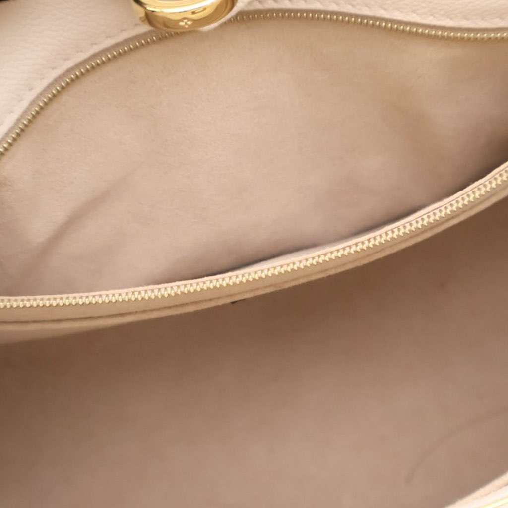 Louis Vuitton Monogram On My Side MM - 5