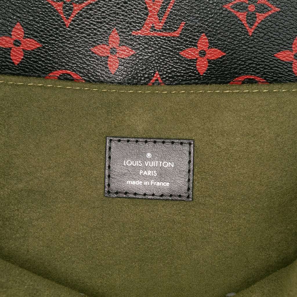 Louis Vuitton Monogram Infrarouge Pochette Metis - Side view