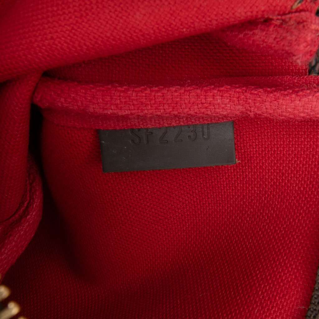 Louis Vuitton Damier Ebene Mini Pochette Accessoires - Detail 1