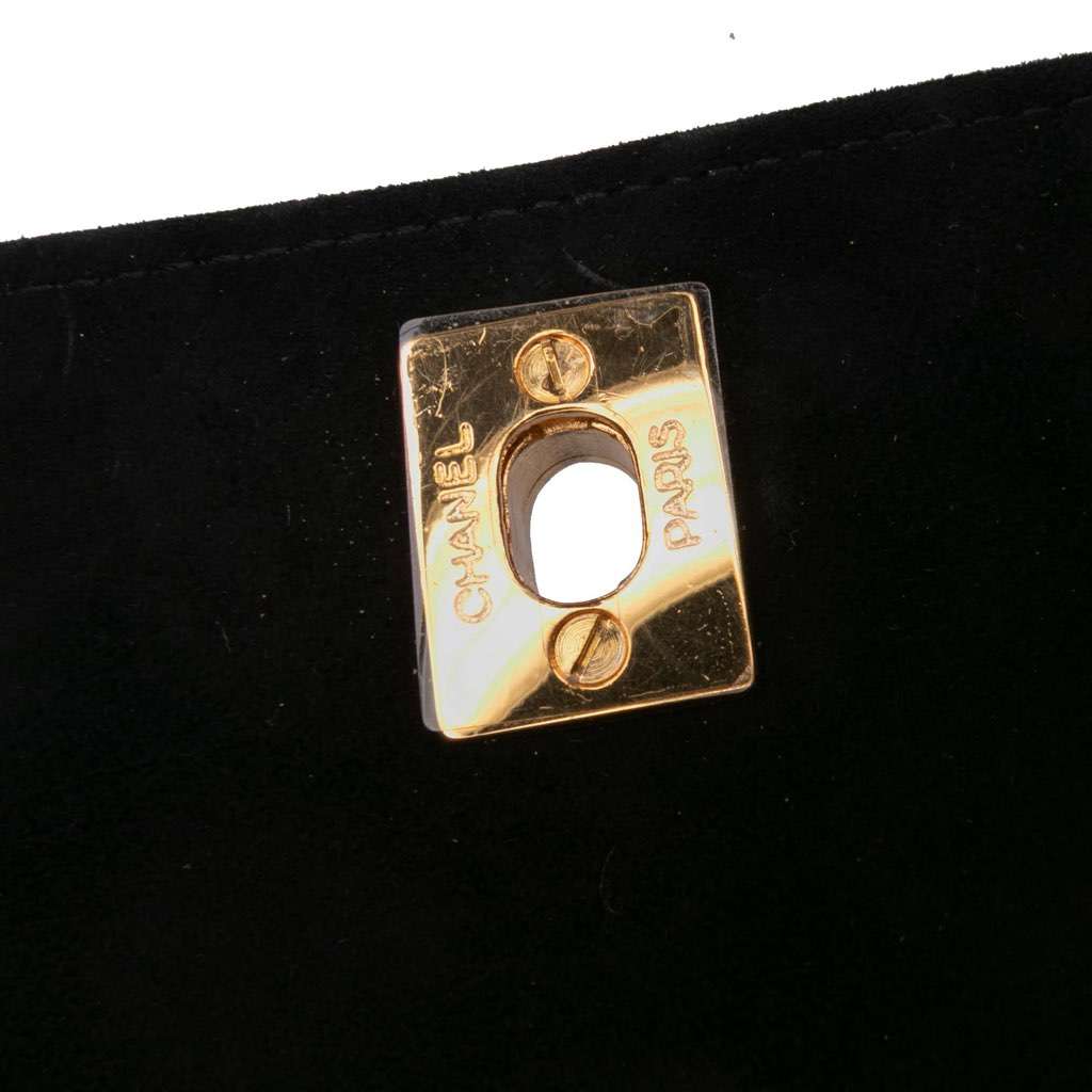 Chanel CC Quilted Velvet Flap - Image 10