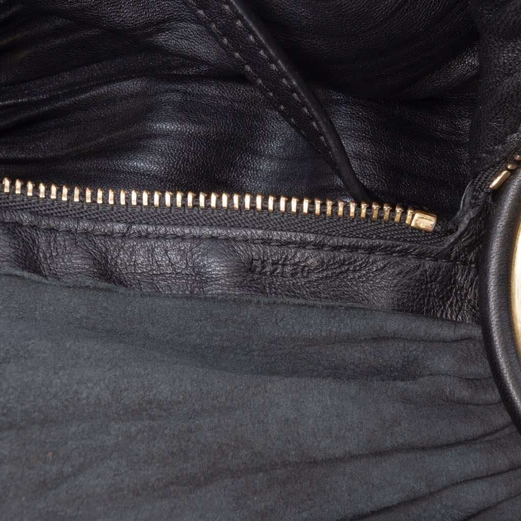 Loewe Pleated Nappa Bracelet Pouch - Detail 1