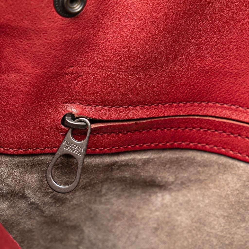Bottega Veneta Nappa Intrecciato Grommet Crossbody - Detail 2