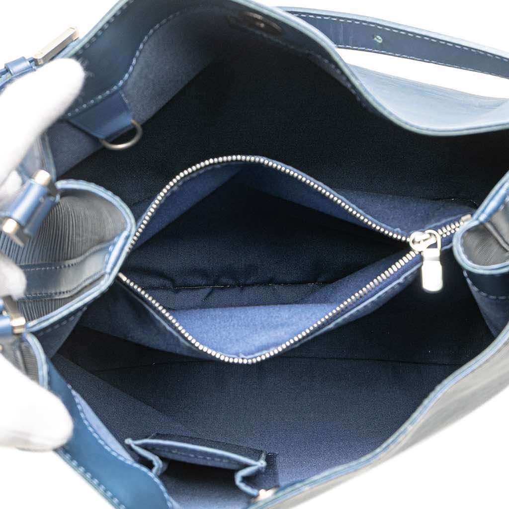 Louis Vuitton Epi Mandara MM - 4