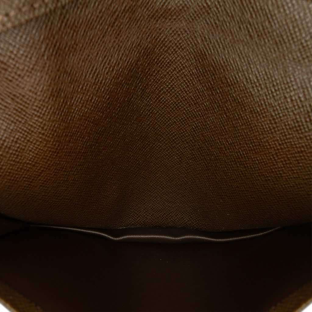 Louis Vuitton Taiga Checkbook Wallet - 4