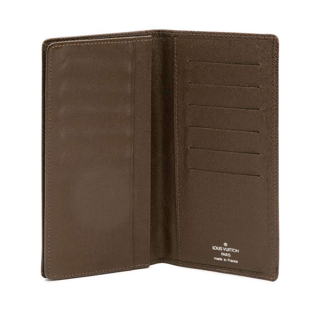 Louis Vuitton Taiga Checkbook Wallet - Image 12