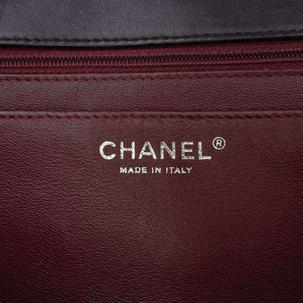 Chanel Maxi Classic Lambskin Single Flap - 5