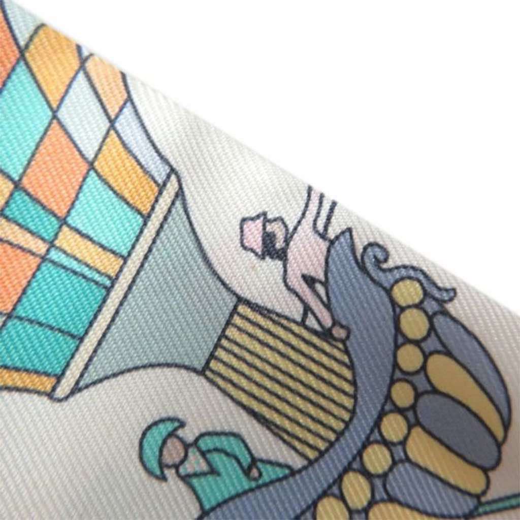 Hermès Les Folies Du Ciel Silk Twilly Scarf - Detail 2