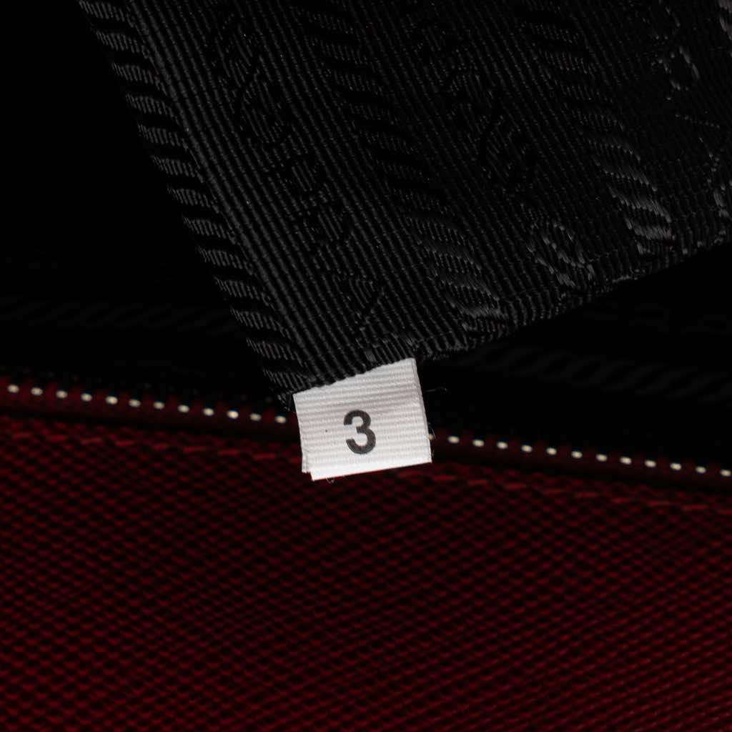 Prada Saffiano Cuir Tote - Detail 2