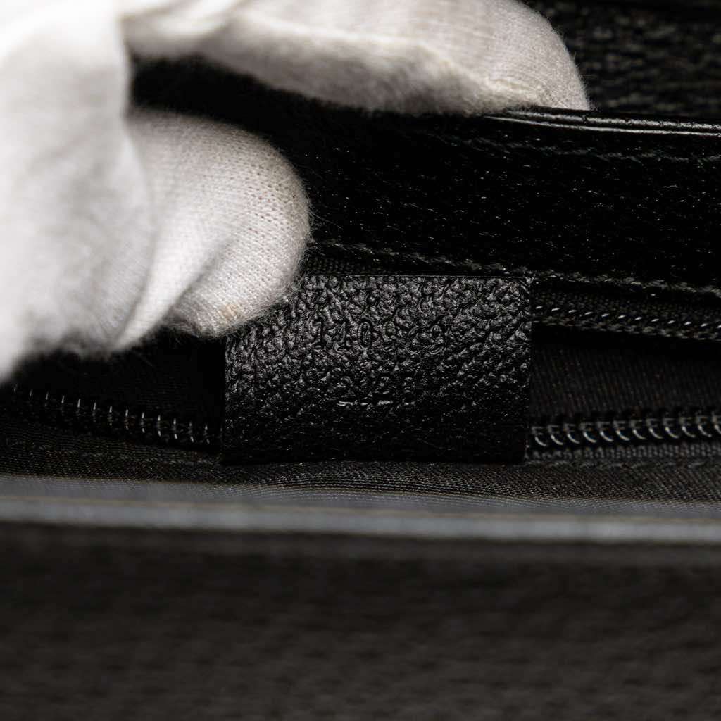 Gucci Studded Leather Clutch - Detail 1