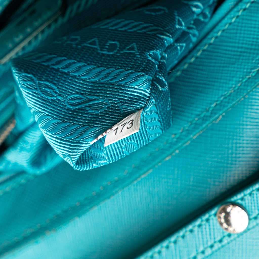 Prada Impuntu Tessuto Chain Crossbody - Detail 2