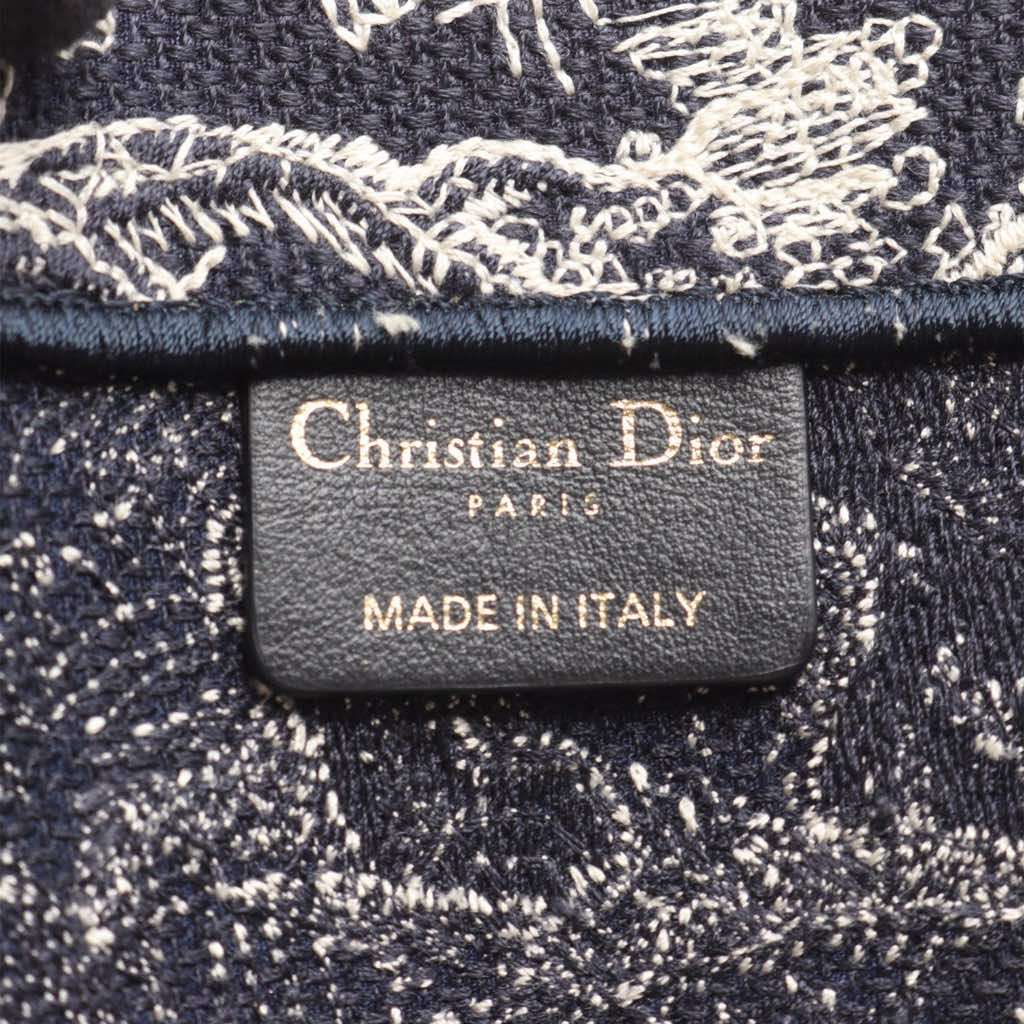 Dior Medium Canvas Embroidered Reverse Dioriviera Toile De Jouy Book Tote - 4
