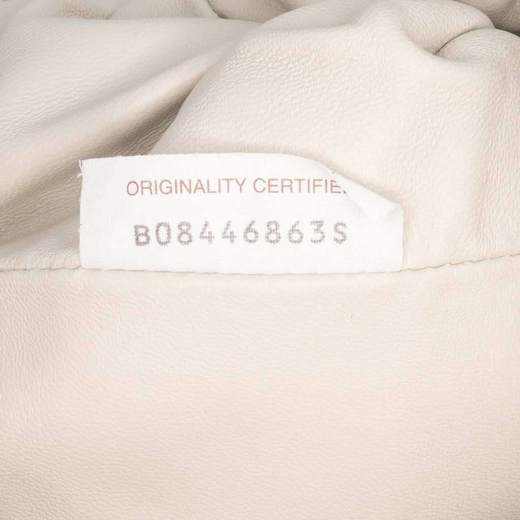 Bottega Veneta Nappa Intrecciato The Mini Pouch Crossbody - Detail 1