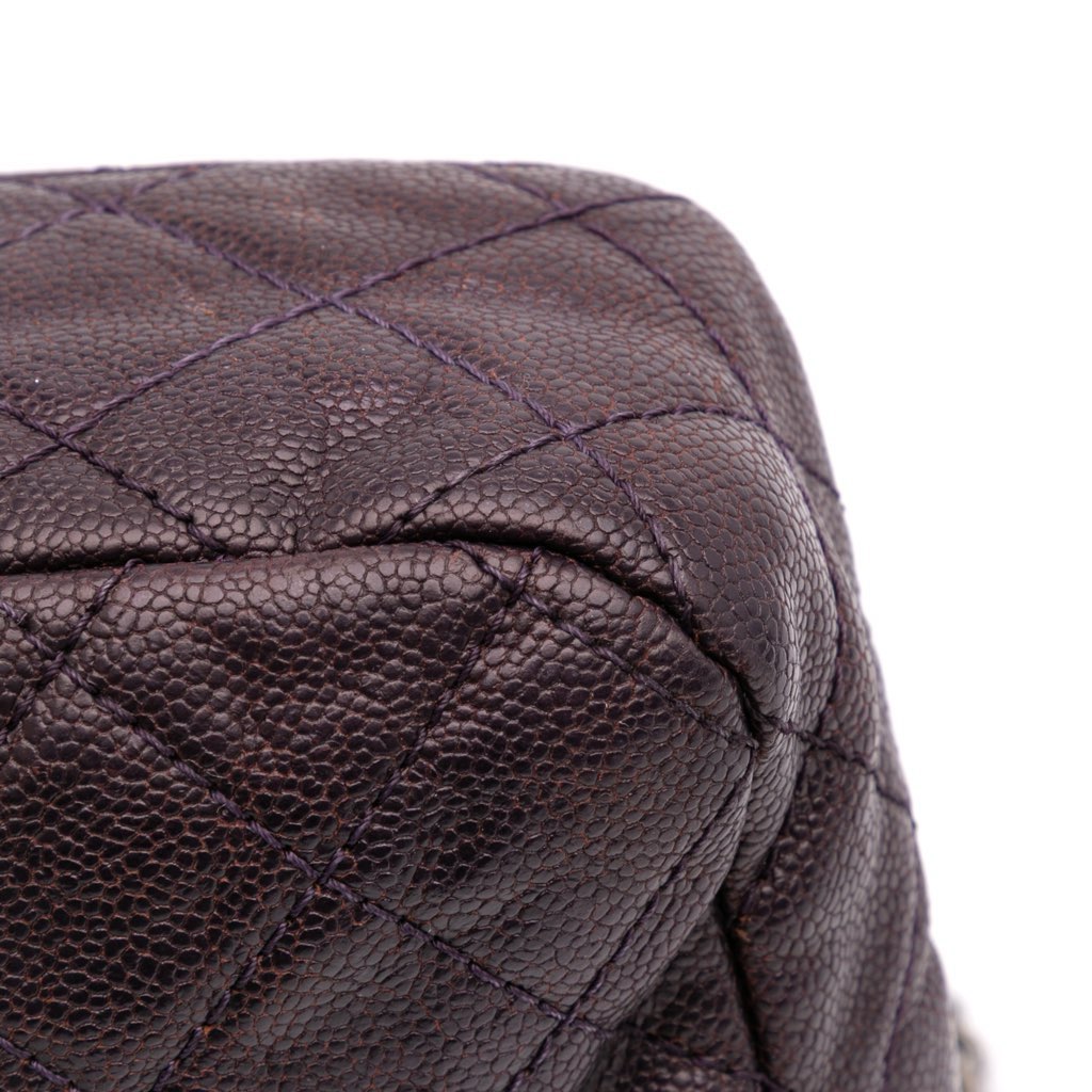 Chanel Jumbo Quilted Iridescent Caviar Easy Flap - Image 13