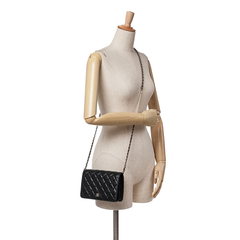 Chanel Quilted Crackled Patent Calfskin Pearl Wallet On Chain - Image 13