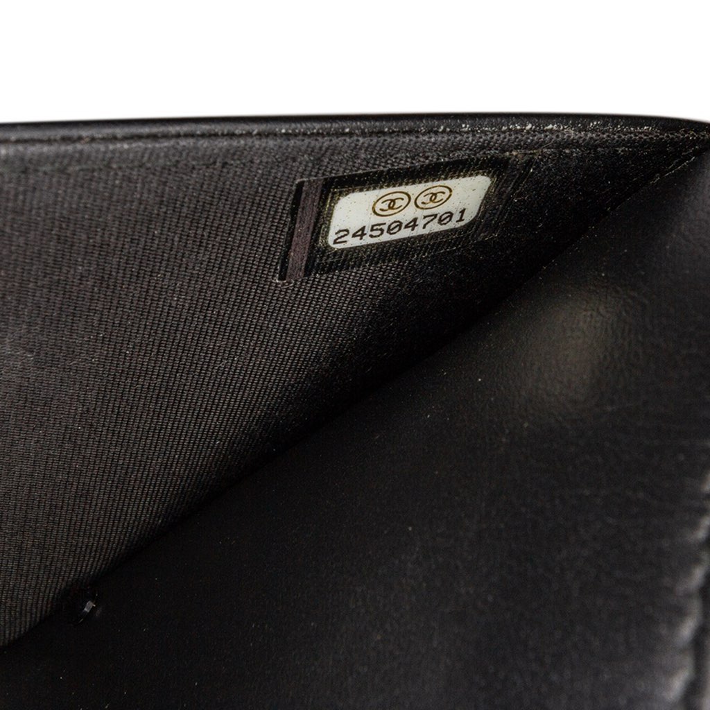 Chanel Quilted Crackled Patent Calfskin Pearl Wallet On Chain - Image 10