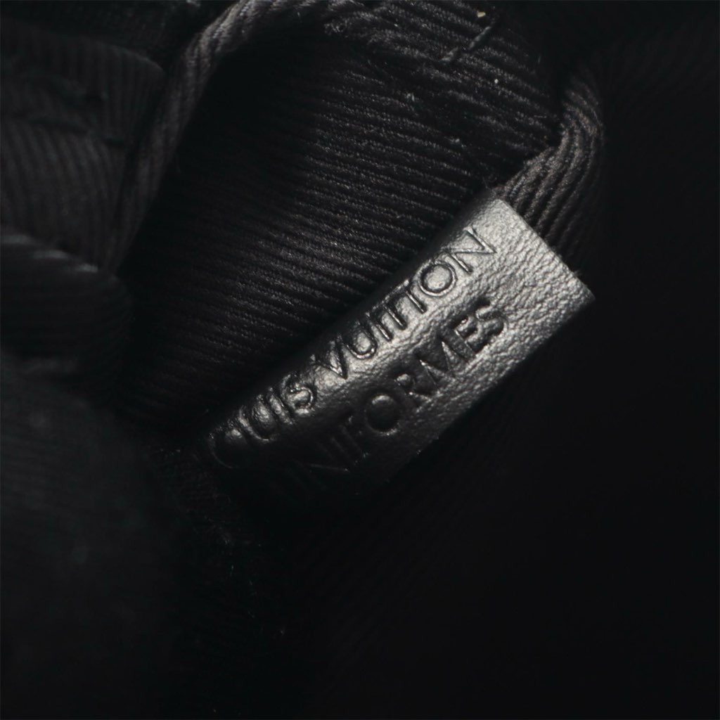 Louis Vuitton Monogram Taurillon Uniformes Solar Ray Soft Pochette Volga Belt Bag - 4