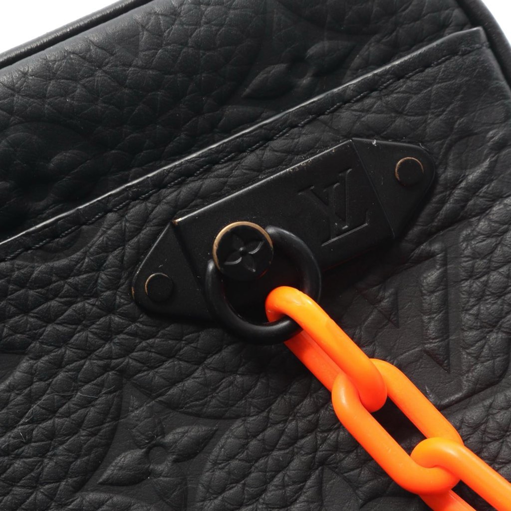 Louis Vuitton Monogram Taurillon Uniformes Solar Ray Soft Pochette Volga Belt Bag - Detail 1