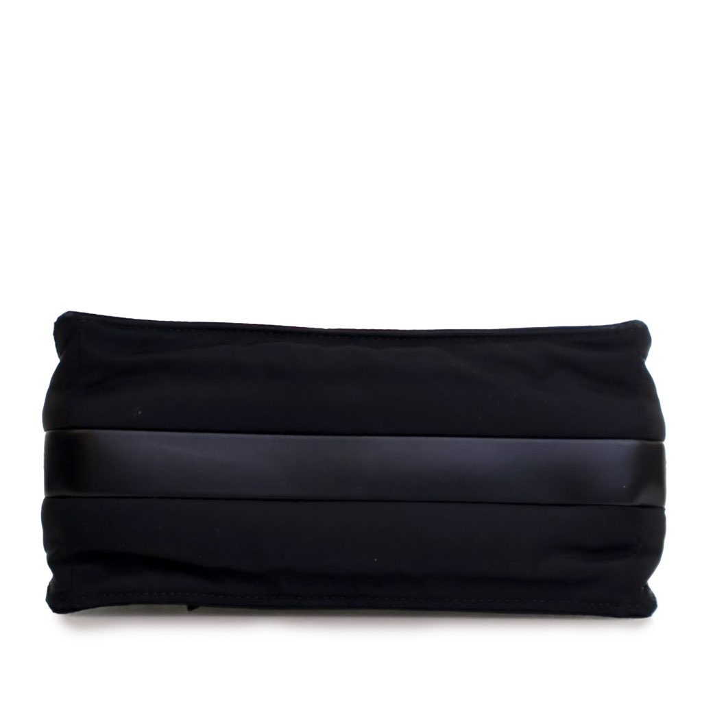 Prada Small Re Nylon Padded Traveller Shoulder Bag - Image 6