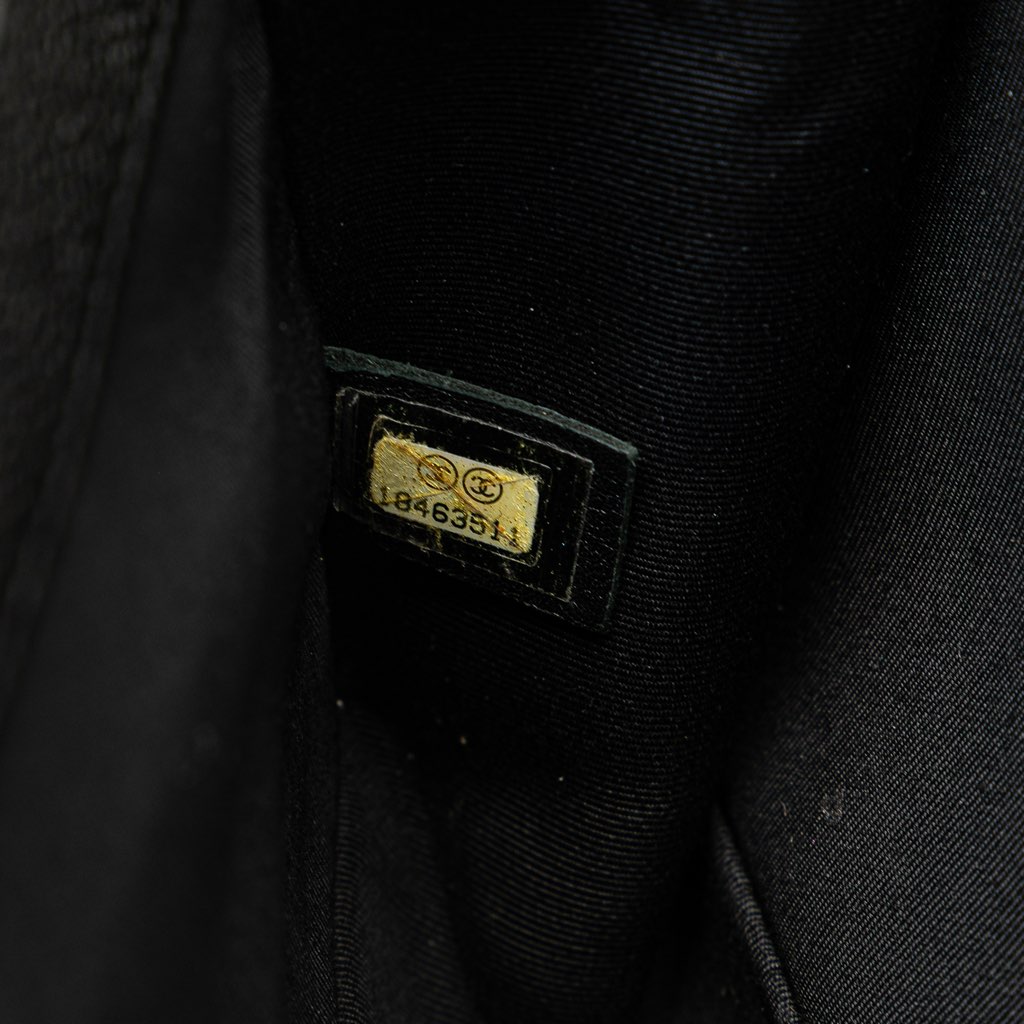 Chanel Medium Quilted Tweed Caviar Boy Flap - Detail 1