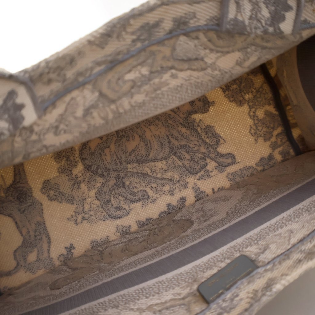 Dior Medium Toile de Jouy Reverse Embroidered Canvas Book Tote - 4