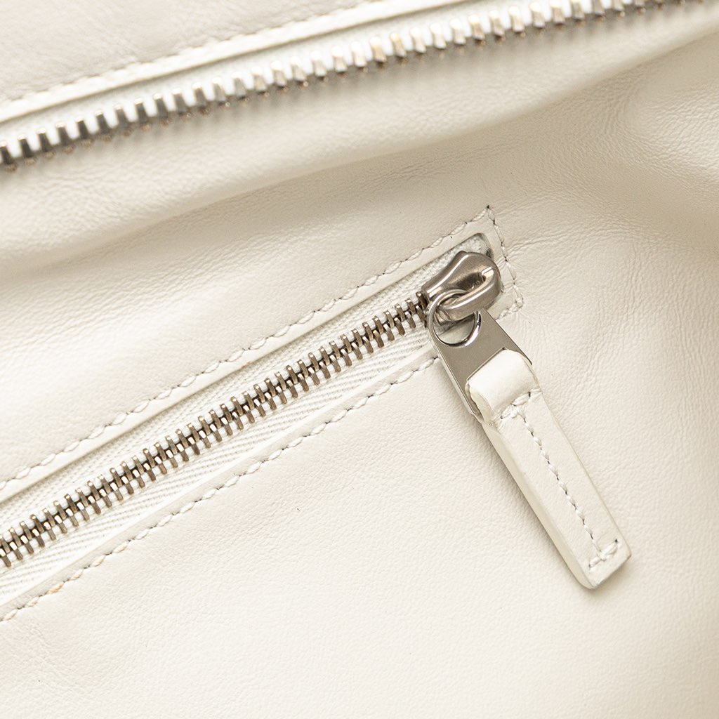 Bottega Veneta Nappa BV Twist Handbag - Detail 2