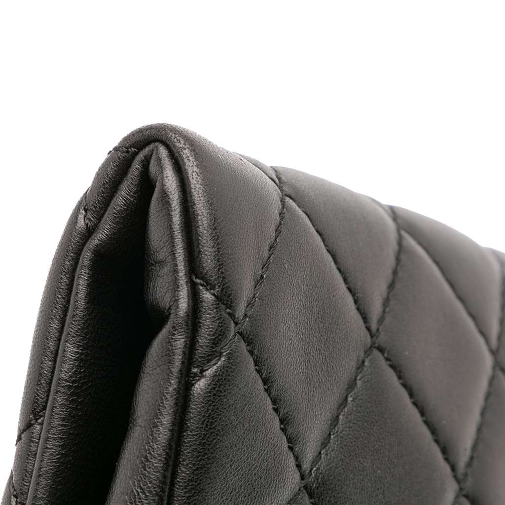 Chanel CC Quilted Lambskin Grip Clutch - Image 11