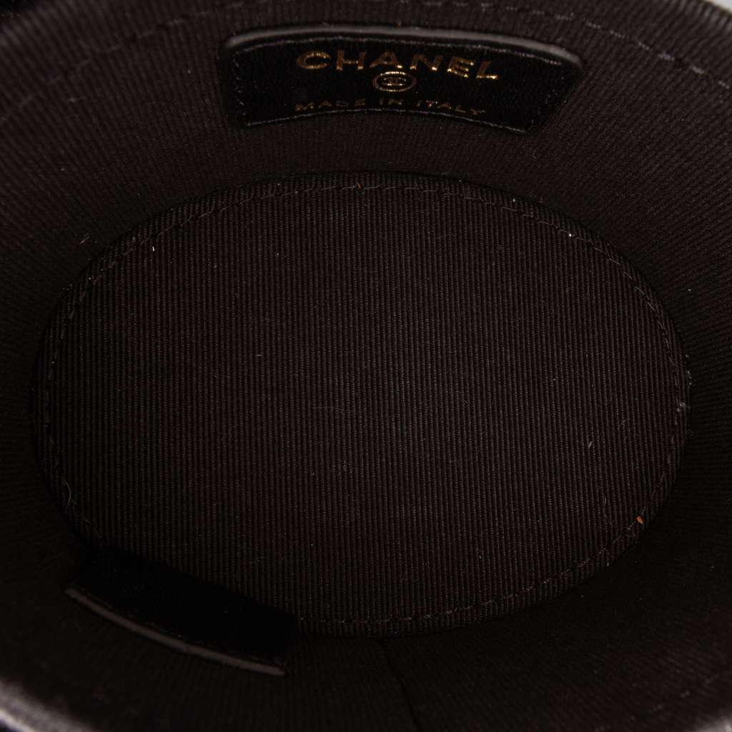 Chanel Mini Quilted Lambskin Round Vanity Case with Chain - 4