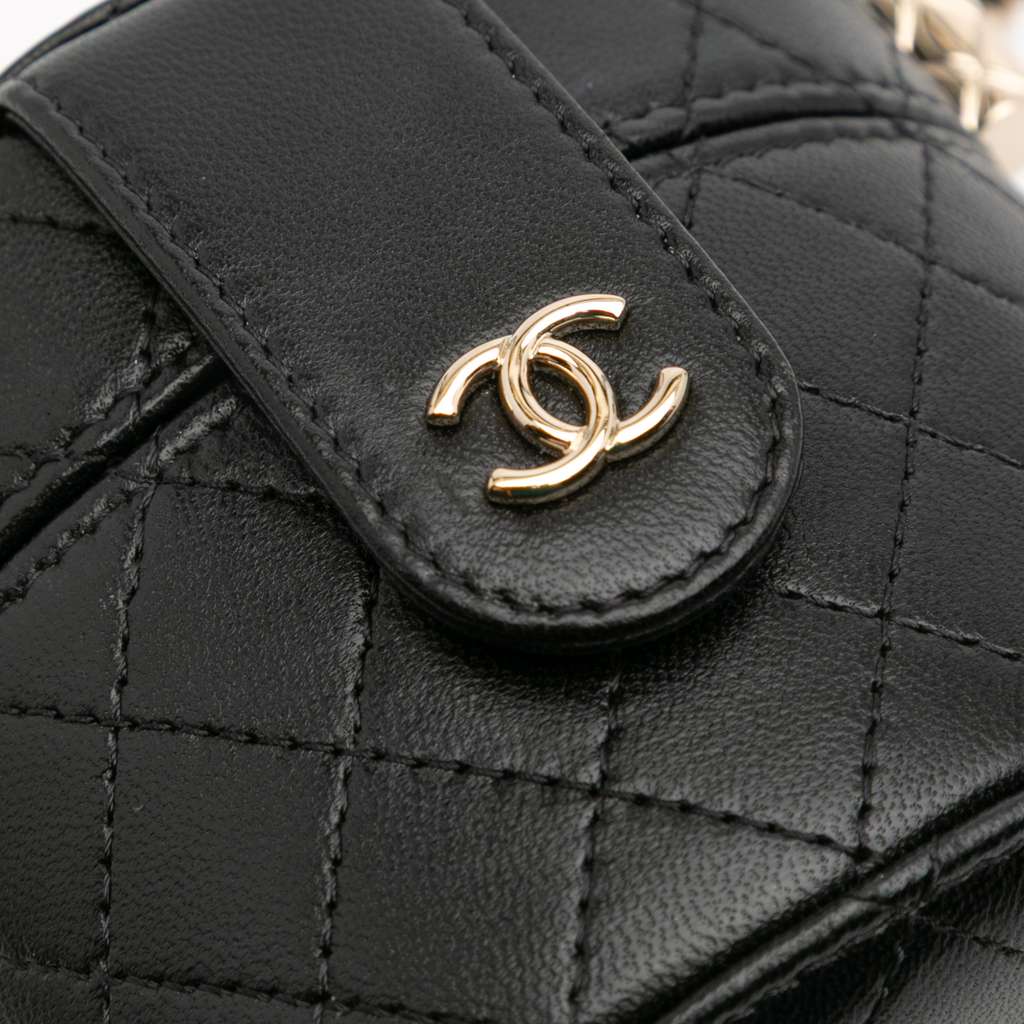 Chanel Mini Quilted Lambskin Round Vanity Case with Chain - Detail 2