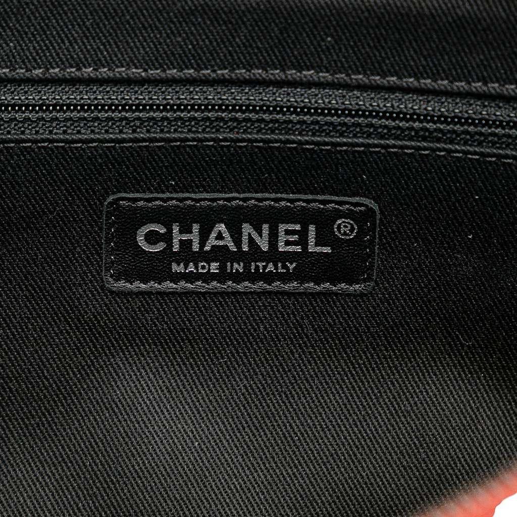 Chanel Jumbo Quilted Iridescent Caviar Easy Flap - 5
