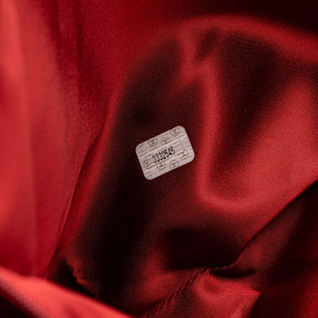 Chanel CC Caviar Chain Tote - Detail 1