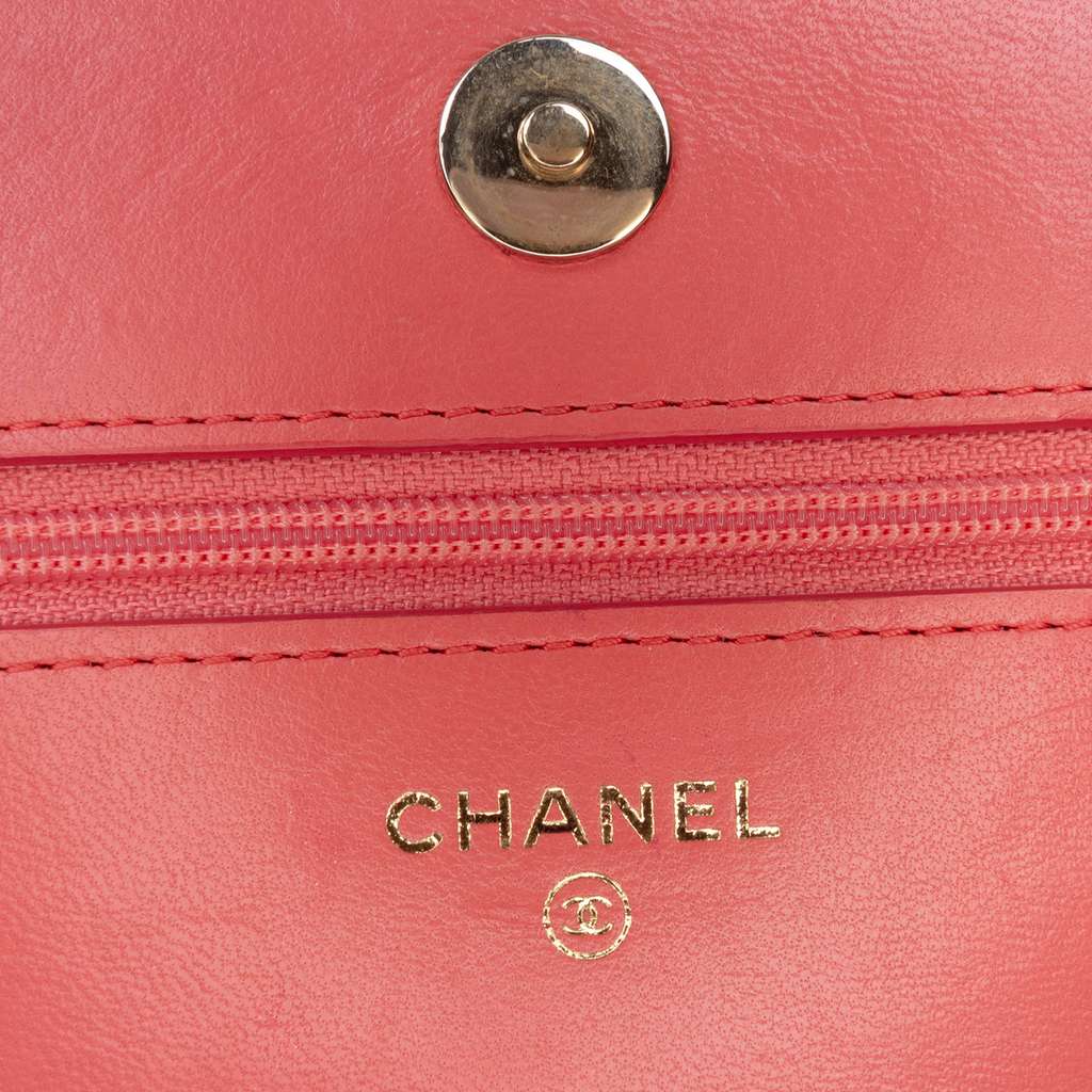 Chanel Lambskin Boy Wallet On Chain - Detail 1