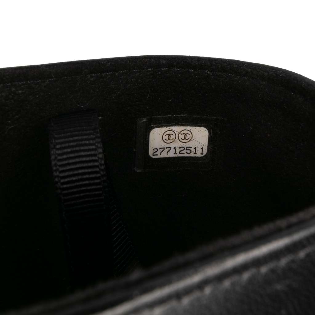 Chanel CC Quilted Lambskin Chain Around Phone Holder - Detail 1