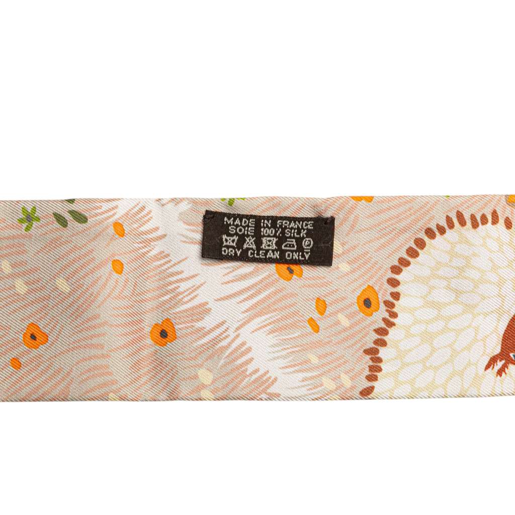 Hermès Dans un Jardin Anglais Silk Twilly Scarf - 3