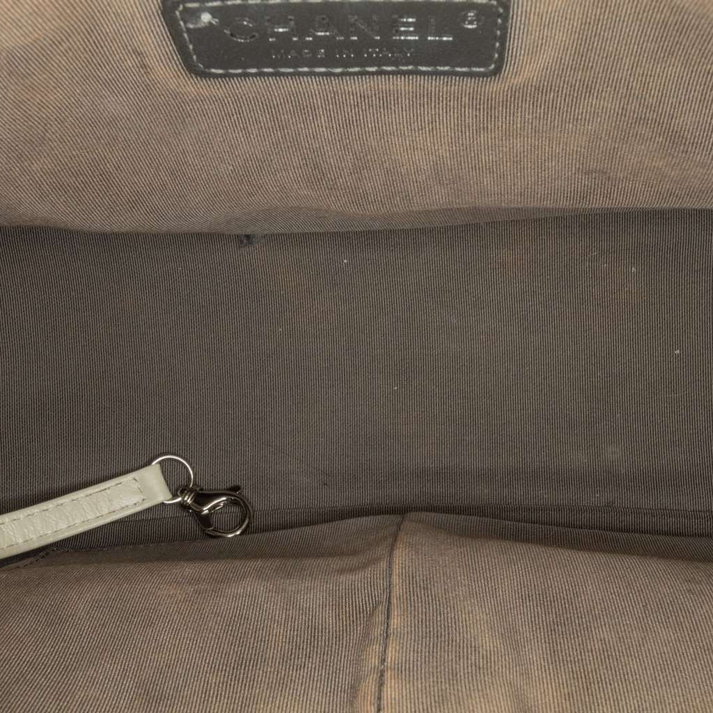 Chanel Medium Tweed and Lambskin Gabrielle Crossbody - 4