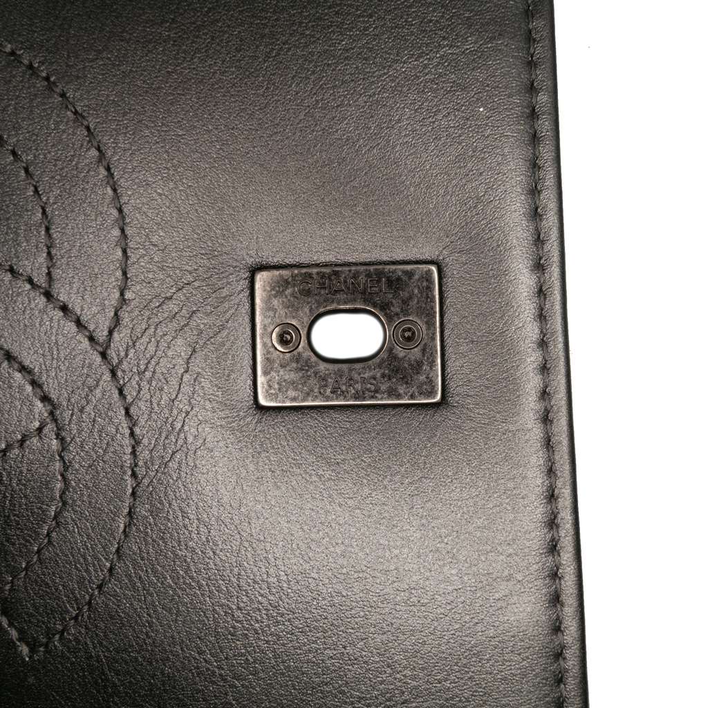 Chanel Quilted Metallic Lambskin Trendy CC Flap - Image 15