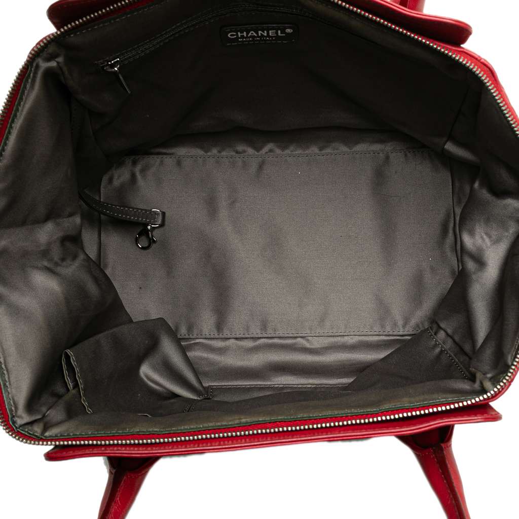 Chanel Lambskin Square Stitched Lax Handbag - 4