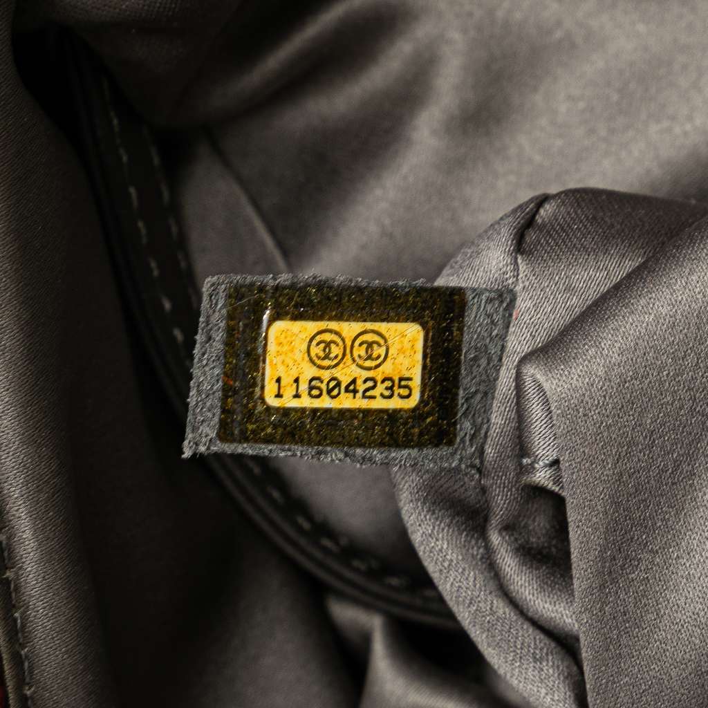 Chanel Lambskin Square Stitched Lax Handbag - Detail 1