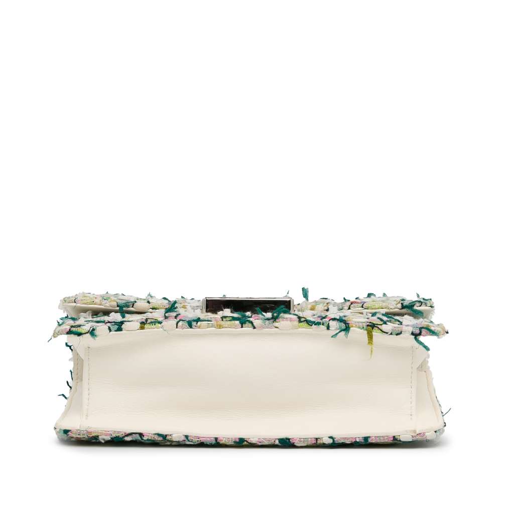 Chanel Tweed Beauty Lock Flap Bag - 4
