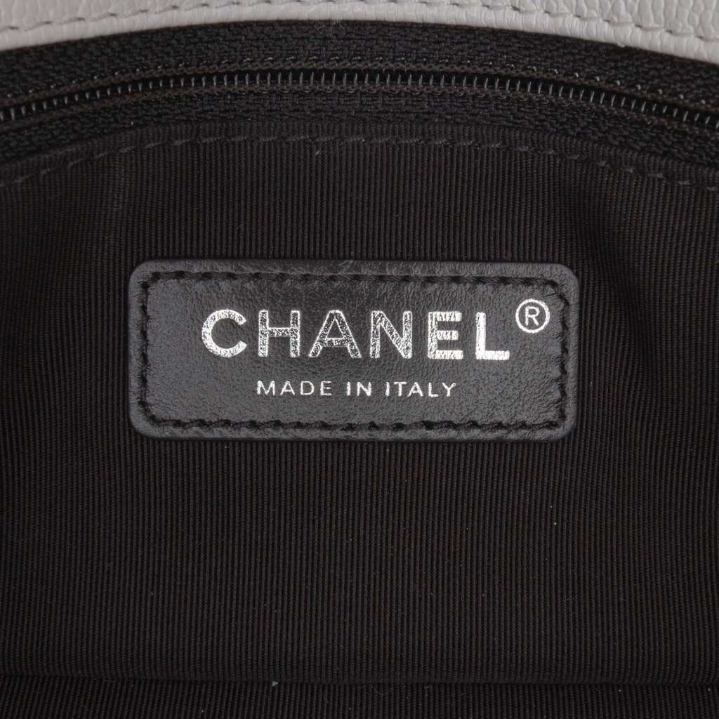 Chanel Small Quilted Caviar My Everything Flap - Side view