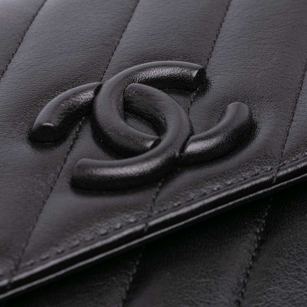 Chanel Diagonal Quilted Lambskin CC Signature Flap - Image 10