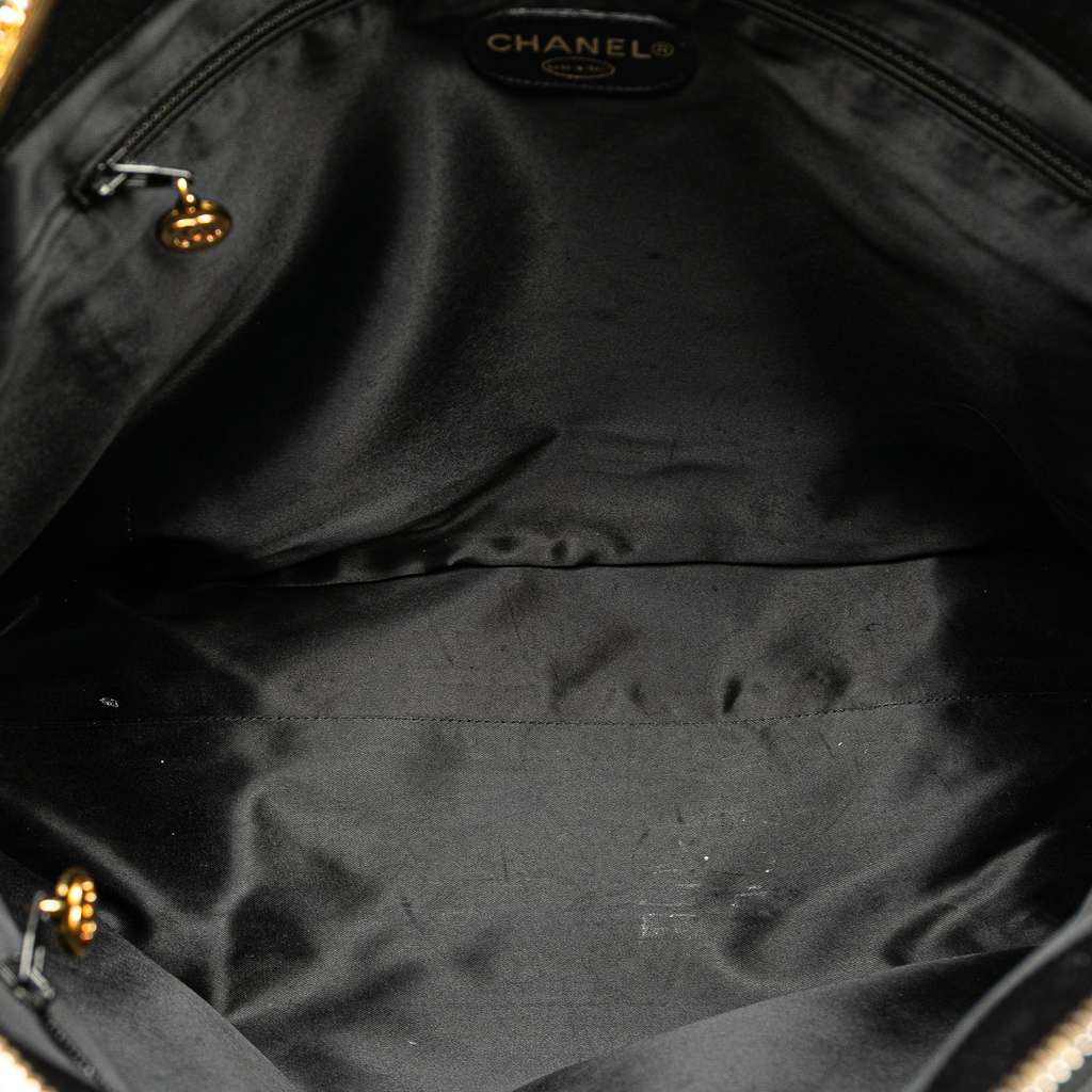 Chanel CC Caviar Chain Tote - 4