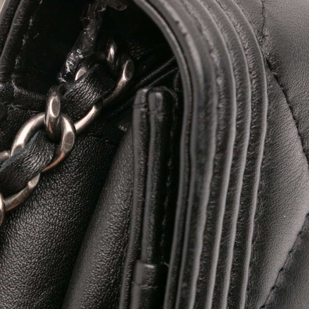 Chanel Quilted Lambskin Boy Wallet On Chain - Image 12