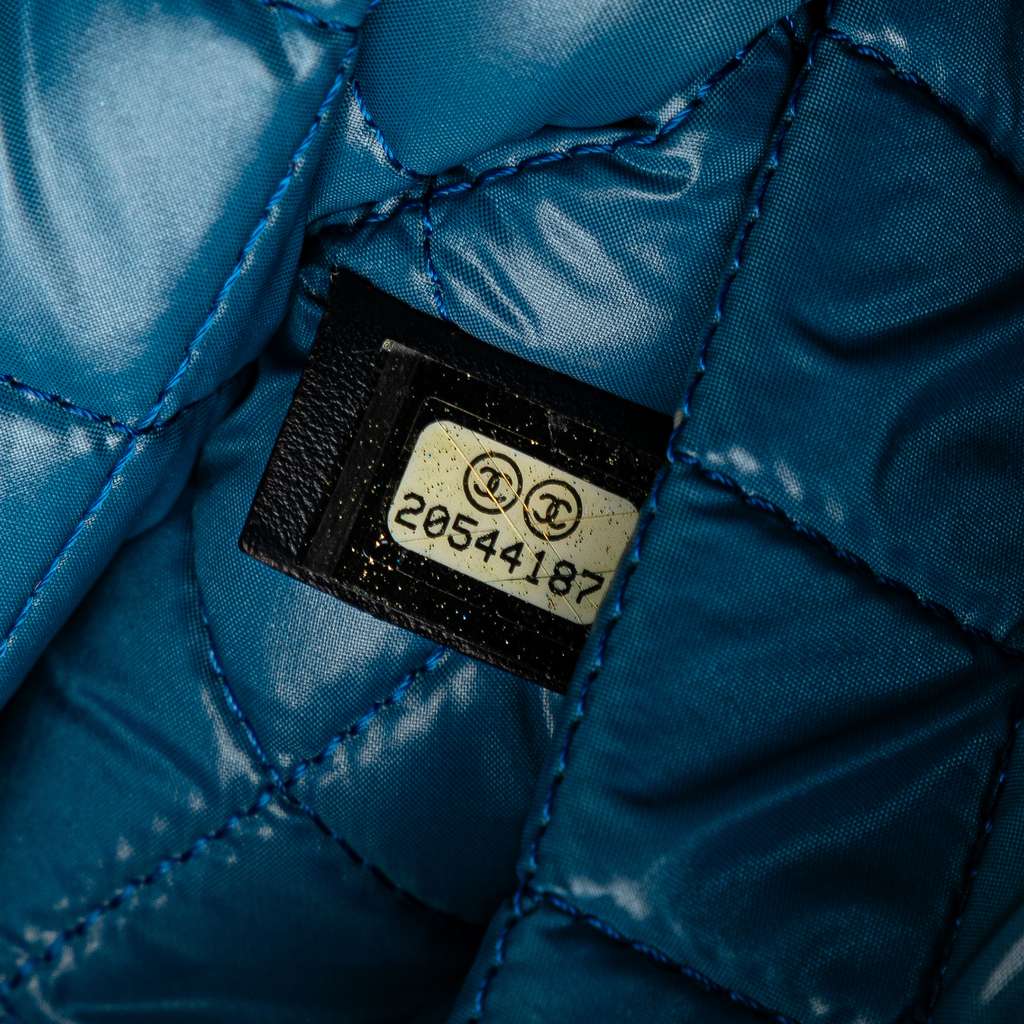 Chanel Paris Dubai Medium Printed Canvas Cosmetic Case - Detail 2